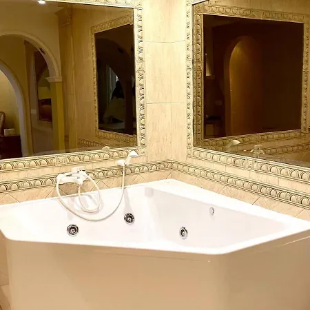 2 Liberty Suites شقة *